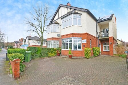 York Road, 4 bedroom Semi Detached House for sale, £550,000