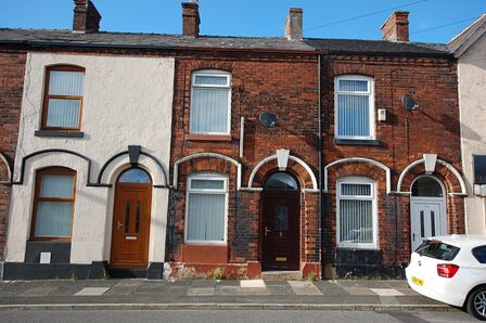 2 bedroom Mid Terrace House to rent