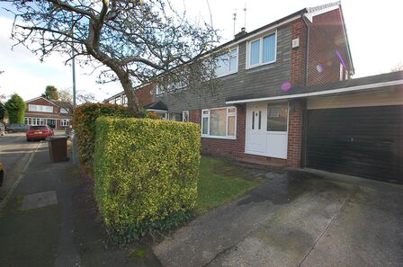 Windsor Grove, 3 bedroom Semi Detached House for sale, £265,000