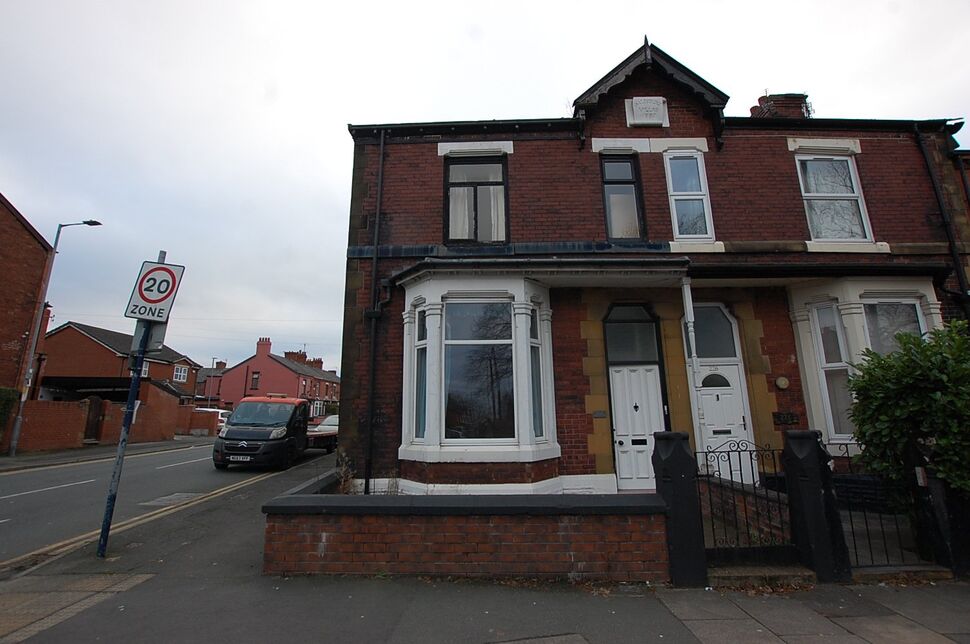 Main image of 4 bedroom End Terrace House for sale, Oldham Road, Ashton-under-Lyne, Greater Manchester, OL7