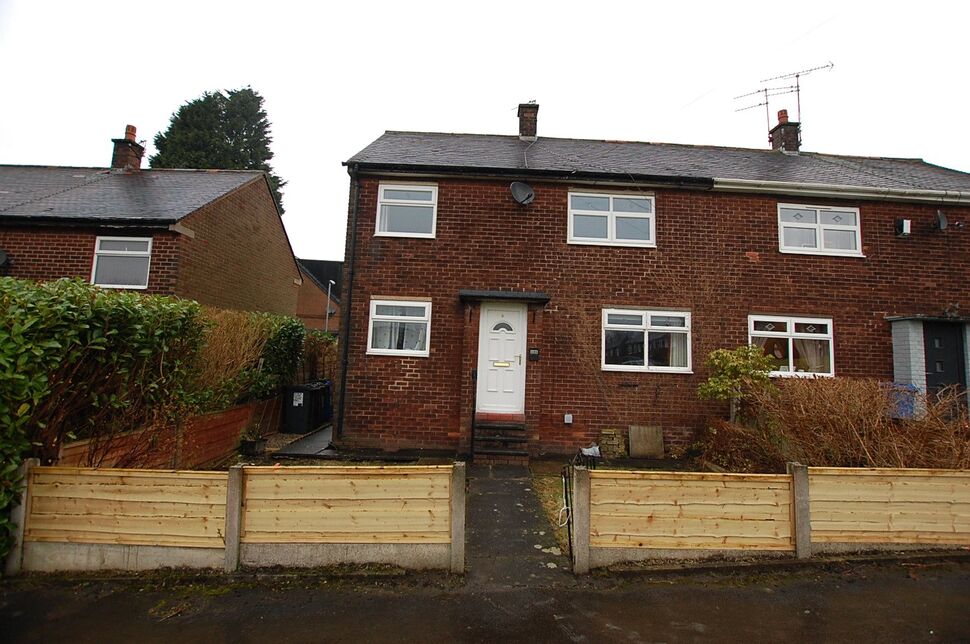 Main image of 3 bedroom Semi Detached House to rent, Springs Lane, Stalybridge, Greater Manchester, SK15