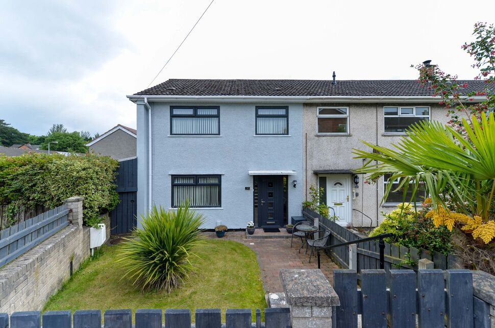 Main image of 3 bedroom End Terrace House for sale, Kilmuir Avenue, Dundonald, County Down, BT16