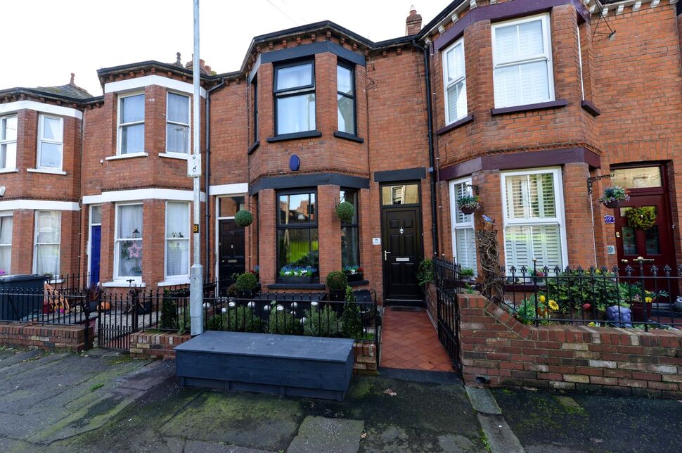 Main image of 2 bedroom Mid Terrace House for sale, The Mount, Belfast, County Antrim, BT5