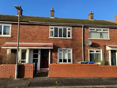 Ashmount Grove, 2 bedroom Mid Terrace House for sale, £87,500