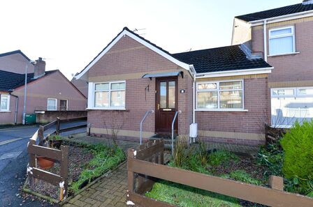 Park Avenue, 2 bedroom  Bungalow for sale, £139,950