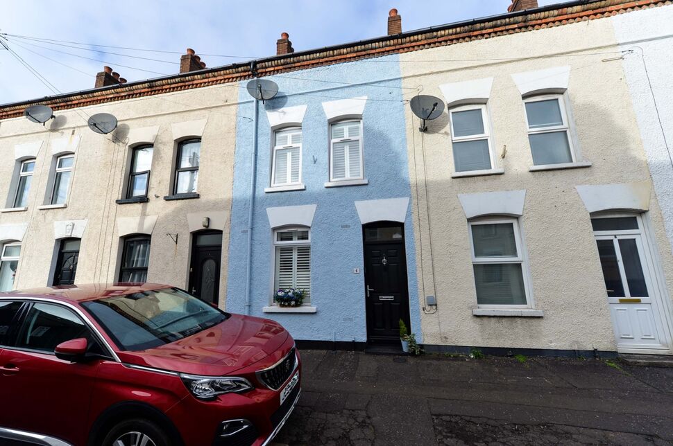 Main image of 3 bedroom Mid Terrace House for sale, Queen Victoria Street, Belfast, County Antrim, BT5