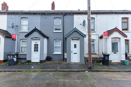 Parker Street, 2 bedroom Mid Terrace House for sale, £99,950