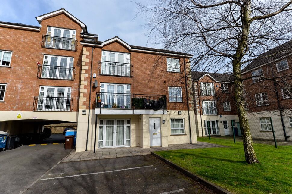 Main image of 2 bedroom  Flat for sale, Castlereagh Road, Belfast, County Antrim, BT5