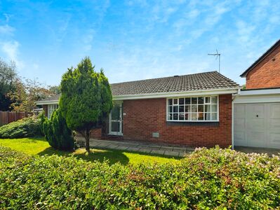 2 bedroom Detached Bungalow for sale