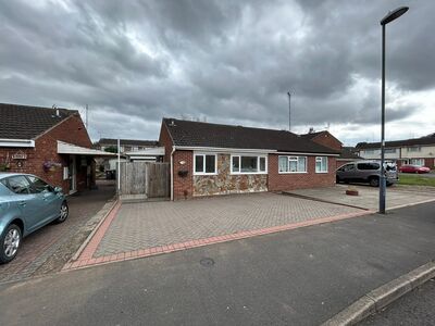 2 bedroom Semi Detached Bungalow for sale