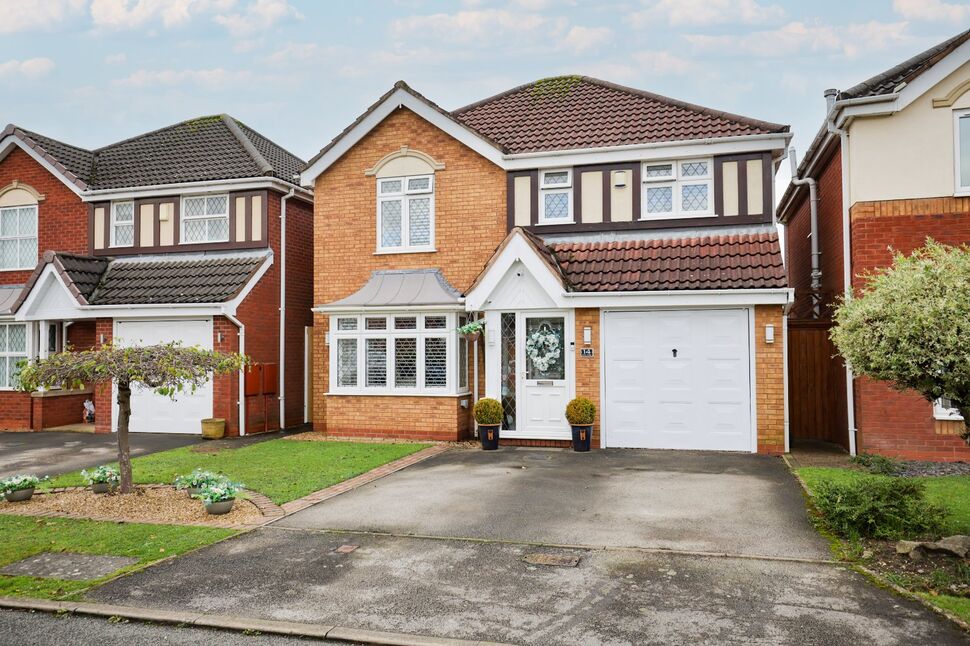 Main image of 4 bedroom Detached House for sale, Dove Close, Bedworth, Warwickshire, CV12