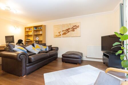 2 bedroom  Flat for sale