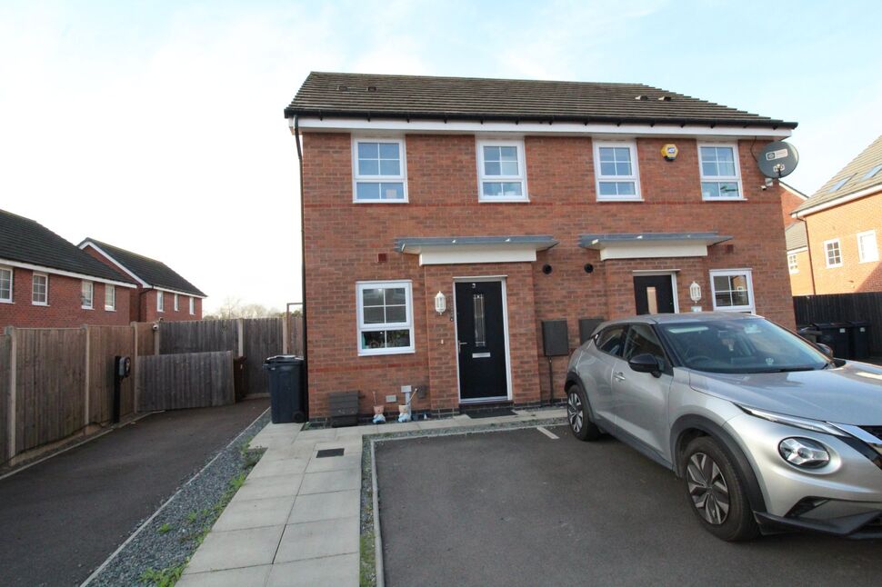 2 bedroom Semi Detached House for sale