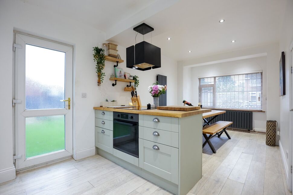 Kitchen / Dining Room