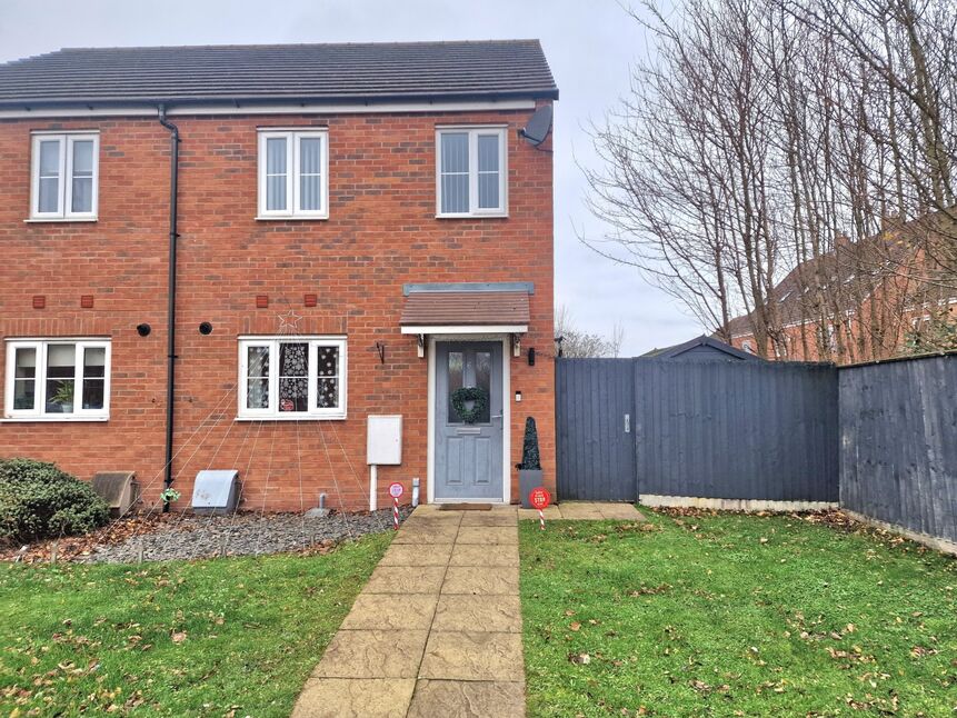 Main image of 2 bedroom Semi Detached House for sale, Swansnest Grove, Nuneaton, Warwickshire, CV10