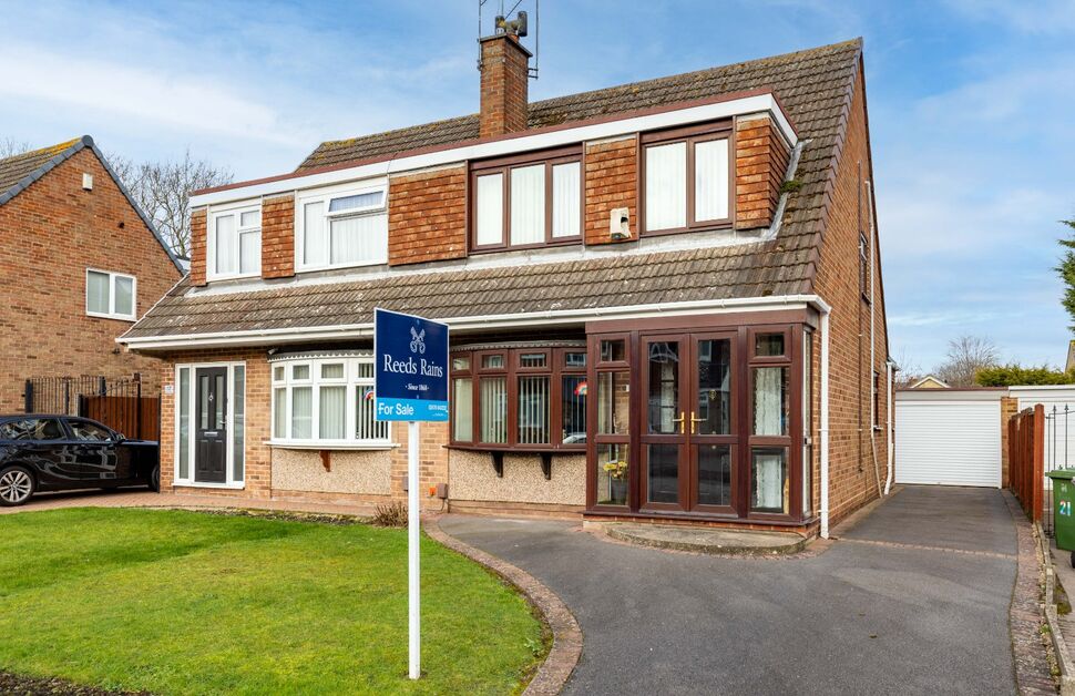 Main image of 3 bedroom Semi Detached House for sale, Dalton Road, Bedworth, Warwickshire, CV12