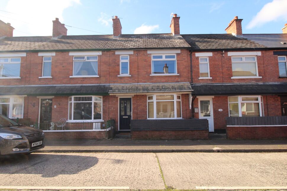 2 bedroom Mid Terrace House to rent