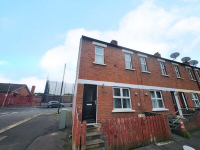 3 bedroom End Terrace House to rent