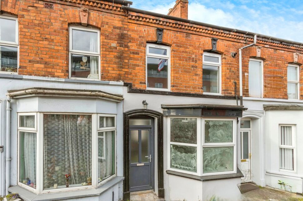 Main image of 2 bedroom Mid Terrace House for sale, Tates Avenue, Belfast, BT9