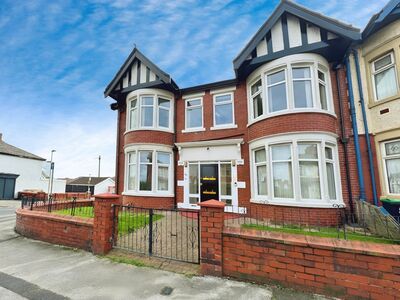 Warley Road, 2 bedroom  Flat to rent, £575 pcm