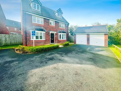 5 bedroom Detached House for sale