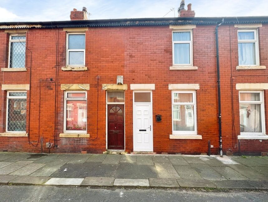 Main image of 2 bedroom Mid Terrace House for sale, Laburnum Street, Blackpool, Lancashire, FY3