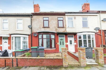 2 bedroom Mid Terrace House for sale