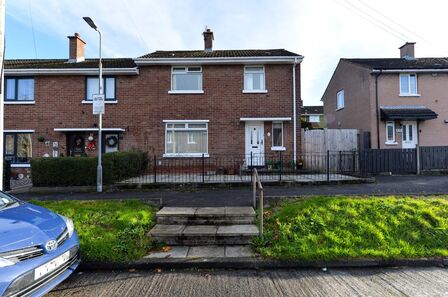 3 bedroom End Terrace House for sale