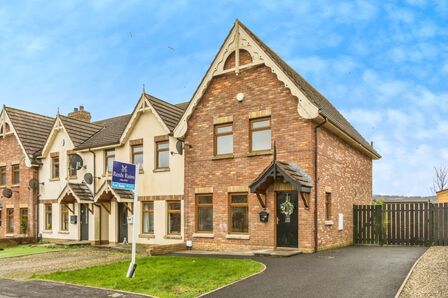 3 bedroom End Terrace House for sale