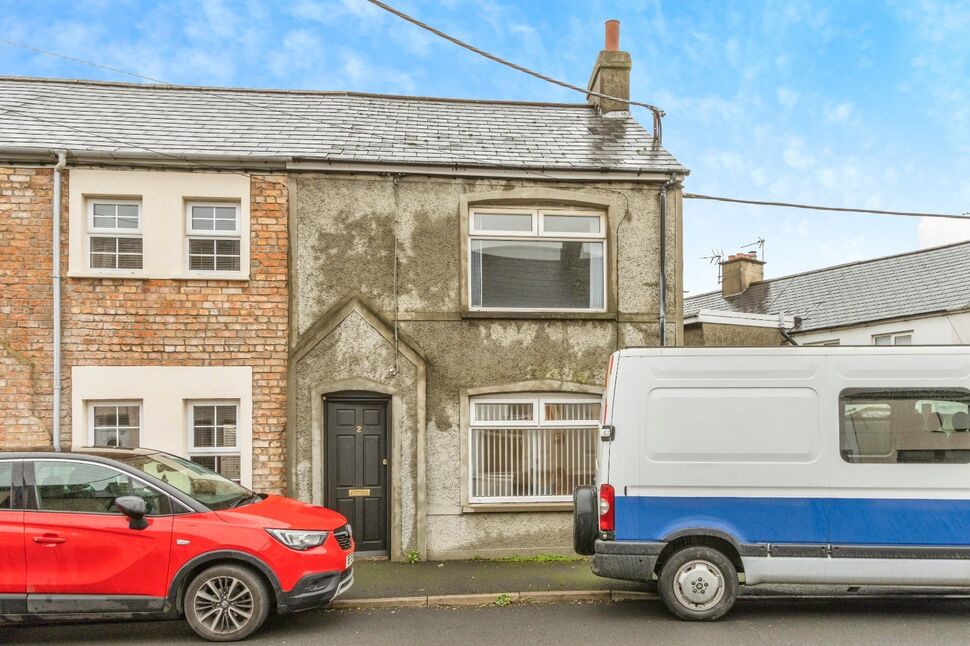 2 bedroom End Terrace House for sale