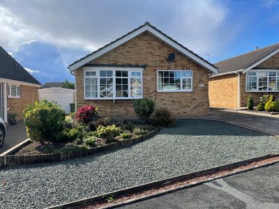 2 bedroom Detached Bungalow to rent