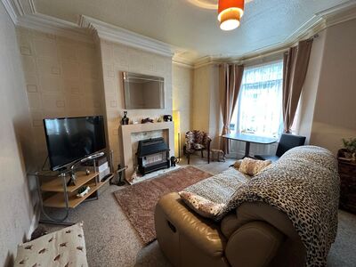 2 bedroom  Flat for sale