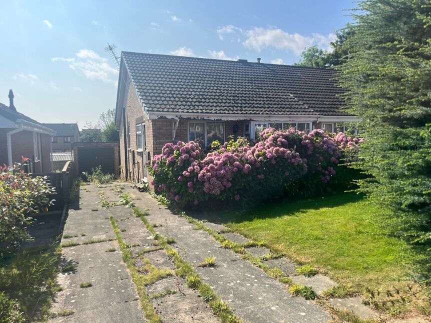 Main image of 2 bedroom Semi Detached Bungalow for sale, Glaisdale Close, Bridlington, East Yorkshire, YO16