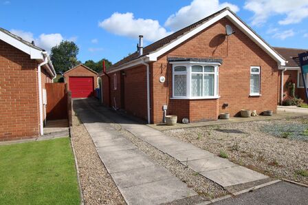 Mill Gate, 2 bedroom Detached Bungalow for sale, £230,000
