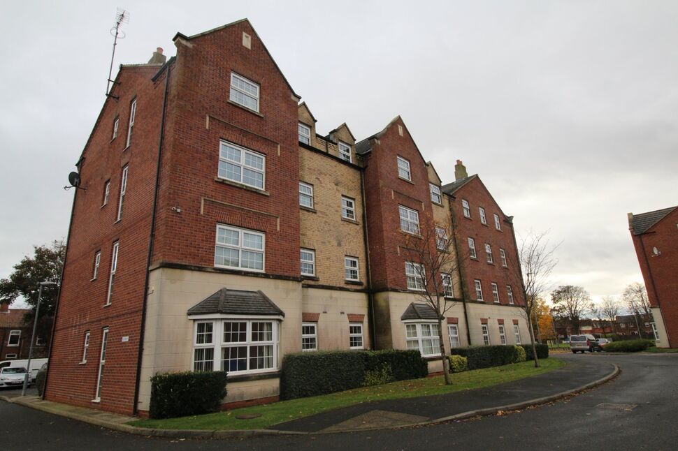 Main image of 2 bedroom  Flat for sale, Scholars Way, Bridlington, East Yorkshire, YO16