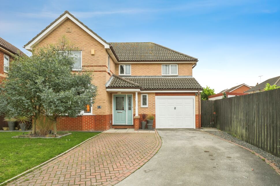 Main image of 4 bedroom Detached House for sale, Tudor Close, Bridlington, East Yorkshire, YO15