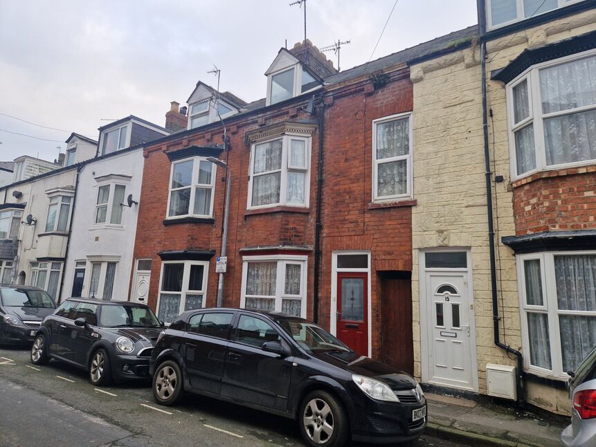 Main image of 4 bedroom Mid Terrace House for sale, North Street, Bridlington, East Yorkshire, YO15