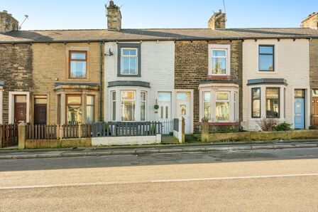 Hapton Road, 2 bedroom Mid Terrace House for sale, £105,000