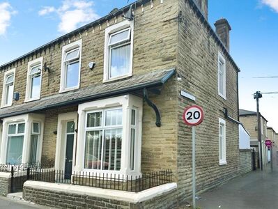 4 bedroom End Terrace House for sale