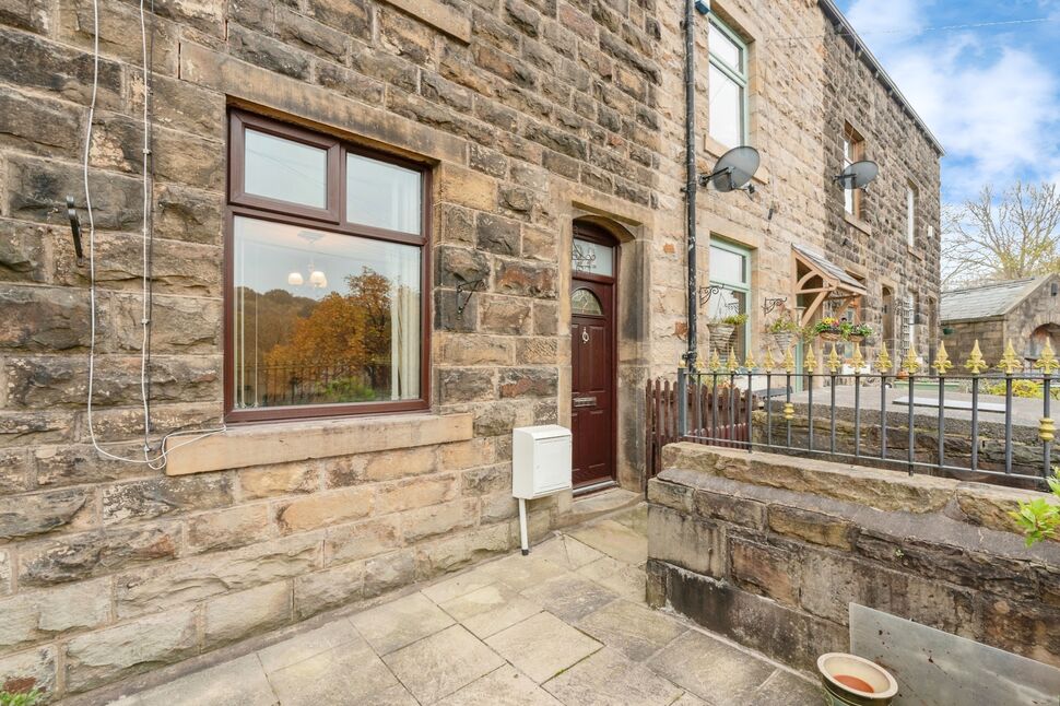 Main image of 2 bedroom Mid Terrace House for sale, Burnley Road, Cliviger, Lancashire, BB10