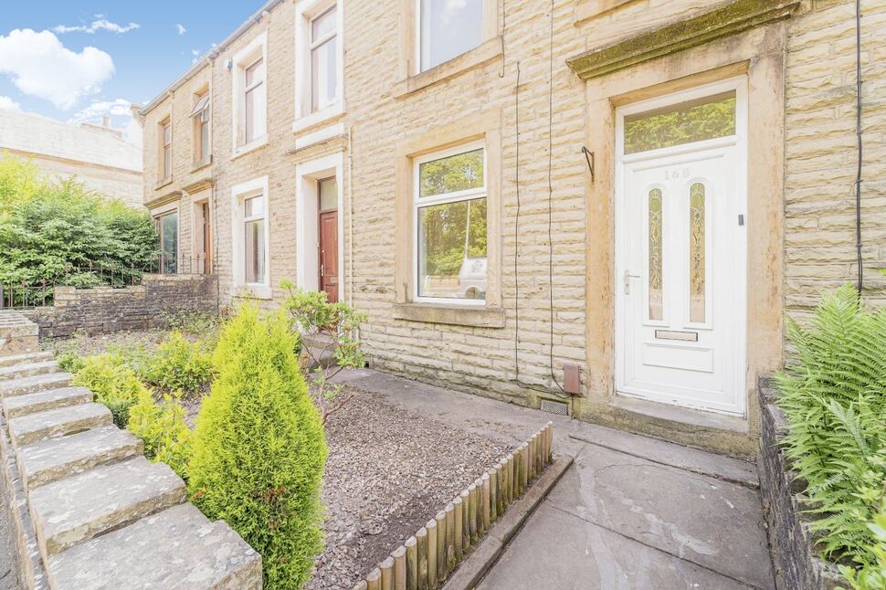 Main image of 3 bedroom Mid Terrace House to rent, Burnley Road, Padiham, Lancashire, BB12