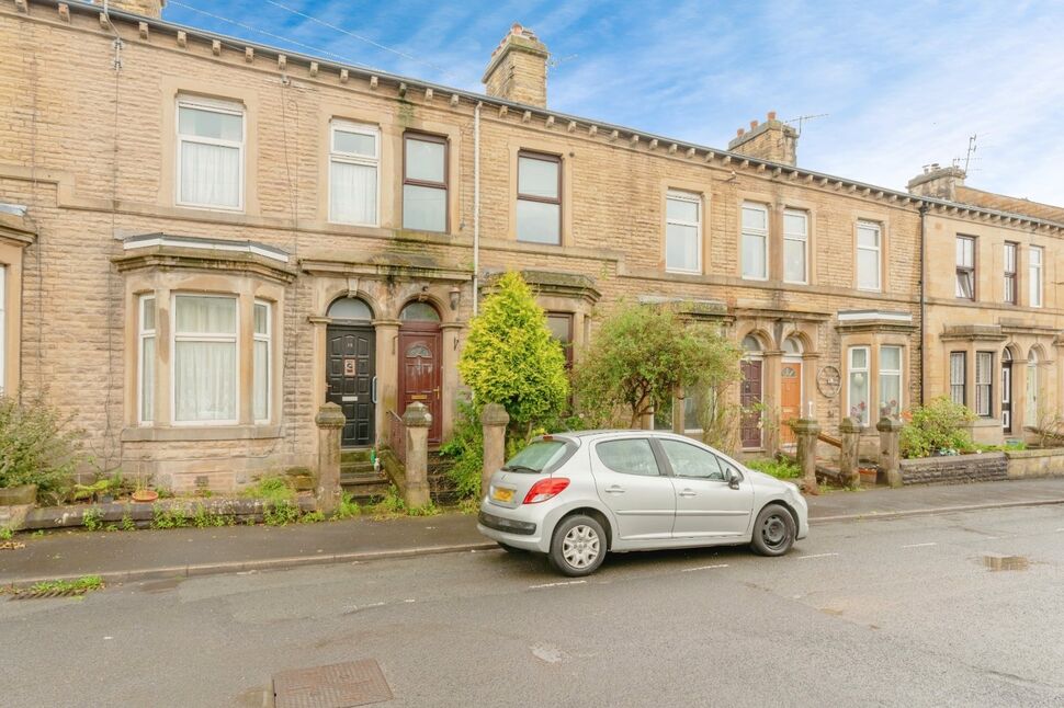 Main image of 3 bedroom Mid Terrace House for sale, Nelson Square, Burnley, Lancashire, BB11