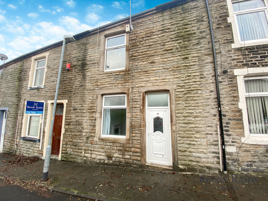 Main image of 2 bedroom Mid Terrace House to rent, Parish Street, Padiham, Lancashire, BB12