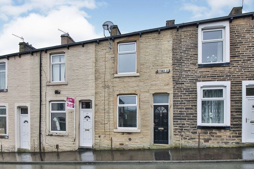 2 bedroom Mid Terrace House for sale