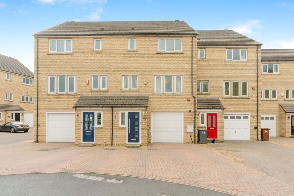 Main image of 4 bedroom Mid Terrace House for sale, Holmefield Gardens, Barrowford, Lancashire, BB9