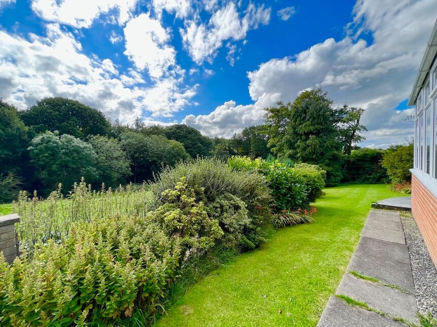 3 bedroom Detached House for sale, Calder Close, Bury, BL9 £395,000