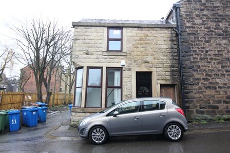 Spring Street, 1 bedroom End Terrace House to rent, £550 pcm