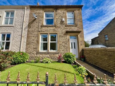 3 bedroom End Terrace House for sale