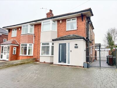 Brandlesholme Road, 4 bedroom Semi Detached House for sale, £350,000