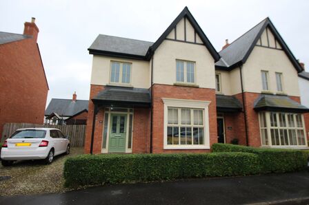 4 bedroom Semi Detached House for sale